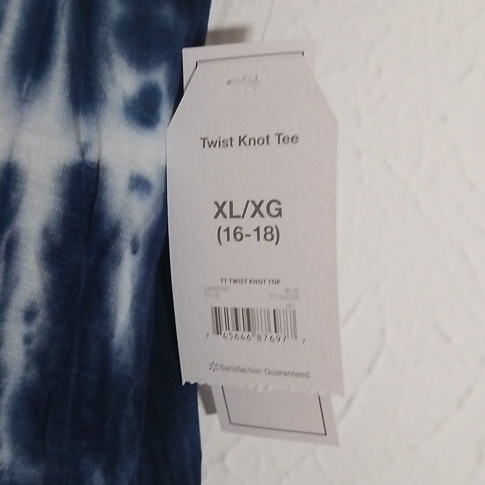 Time and Tru Twist Knot Tee Women's XL/XG (16-18) Top Brand New - Picture 2 of 10